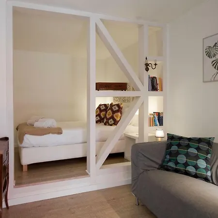Typical And Brand New T.m. Flat Apartment Lisbon