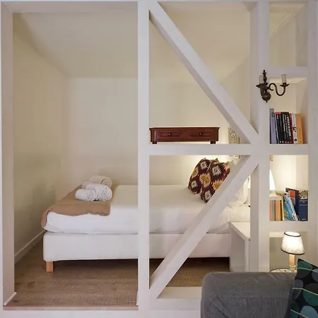 Typical And Brand New T.m. Flat Apartment Lisbon