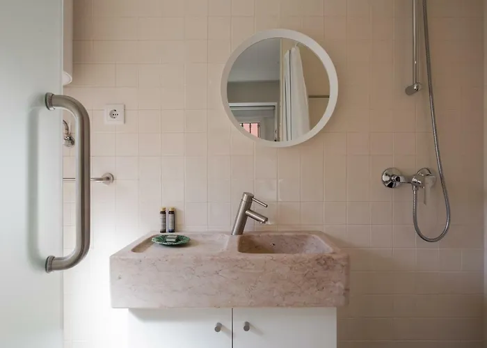 Typical And Brand New T.m. Flat شقة *