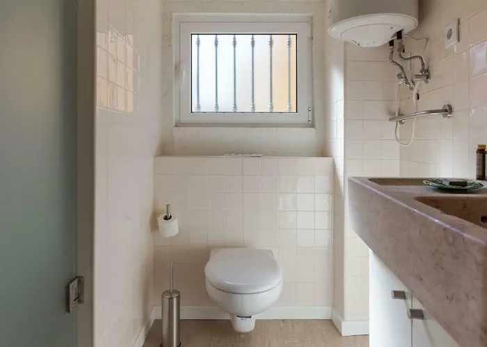 Typical And Brand New T.m. Flat شقة *